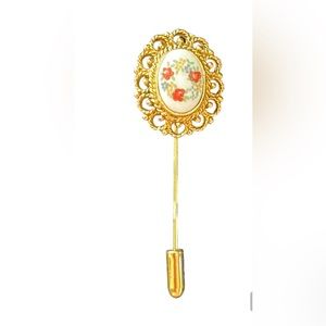 Vintage gold tone stick pin with flowers